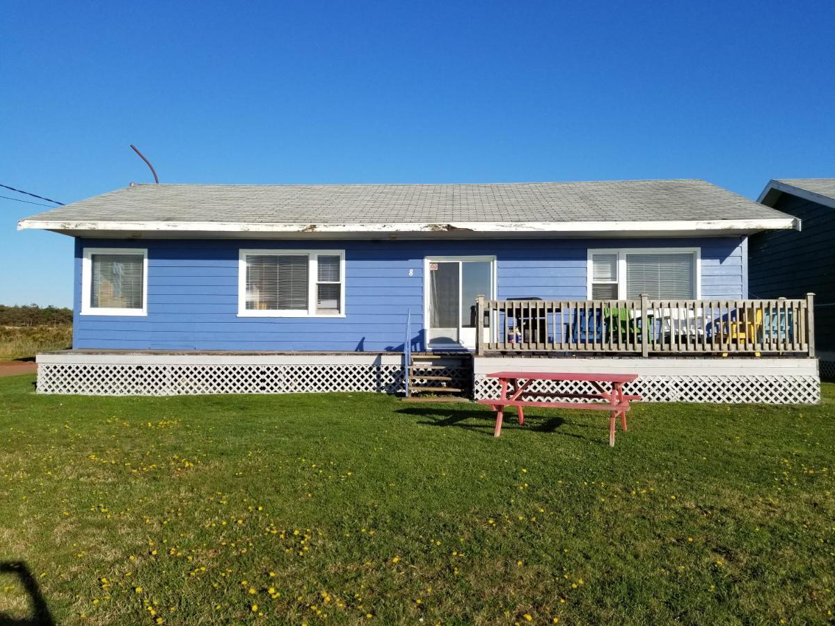 Blue Spruces Cottages Hampton エクステリア 写真
